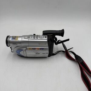 JVC GR-SXM260U Compact VHS-C VHS 700x Digital Zoom Camcorder Tested Working